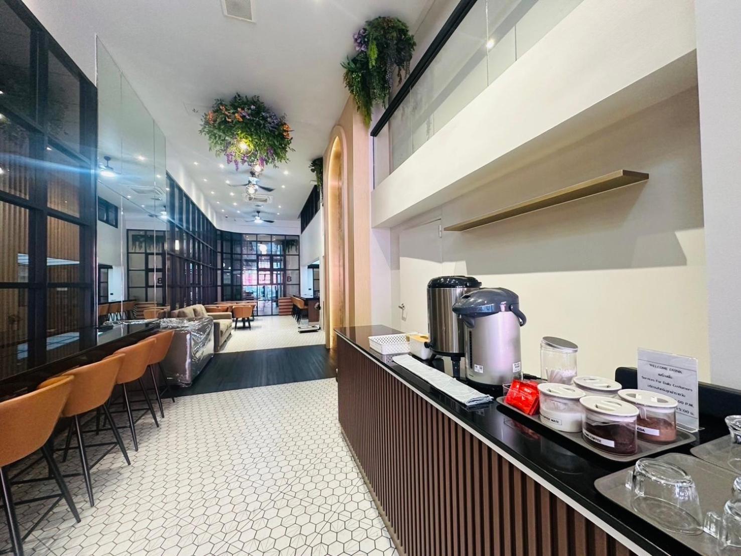 14 Sathorn Hotel No-Parking Bangkok Exterior photo